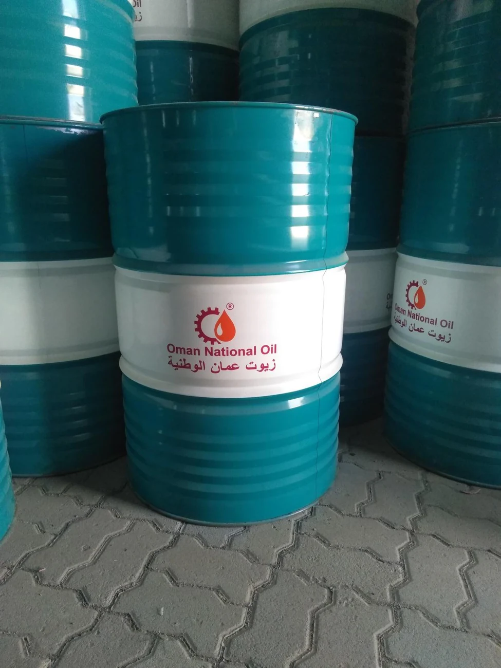 GNO hydraulic oil drums